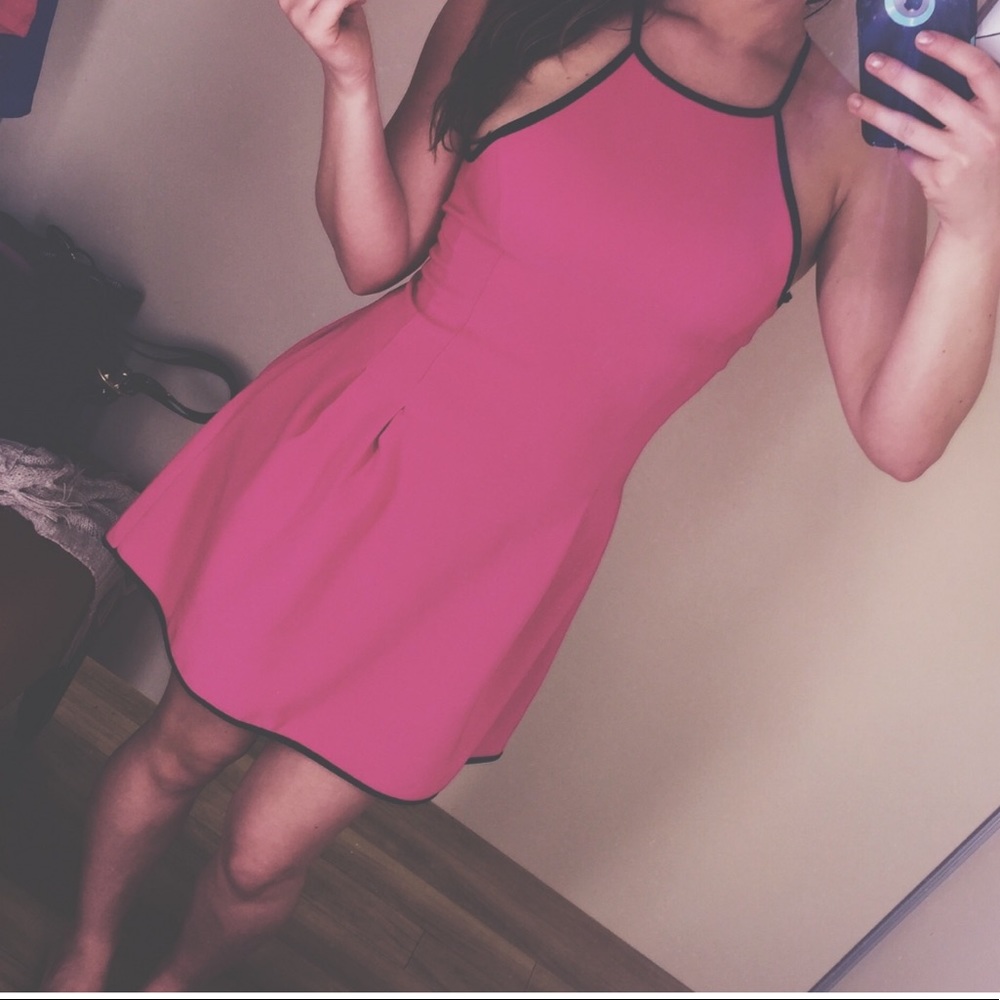 Pink Dress🎀